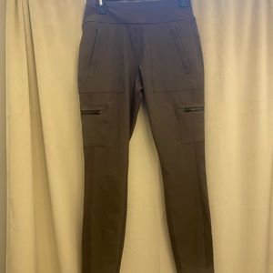 Athleta Headlands Hybrid Cargo Tight 6